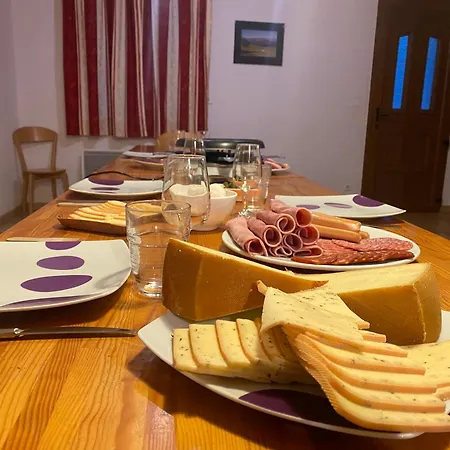 Du Quié Сasa de vacaciones Les Cabannes (Ariege)