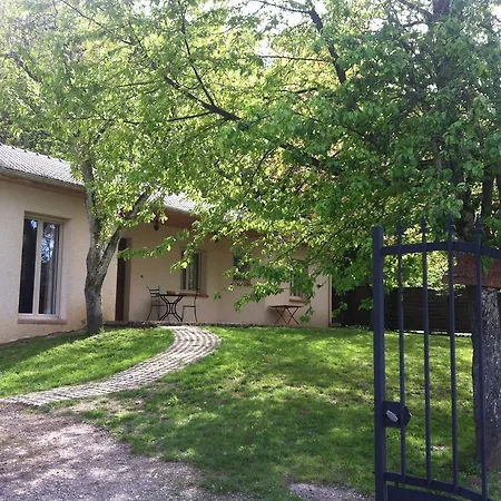 Et Du Quie Nyaraló *