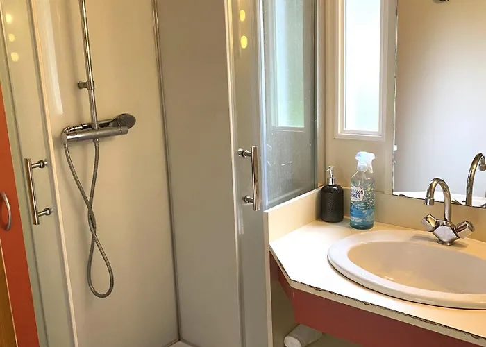 Nyaraló Et Du Quie Les Cabannes