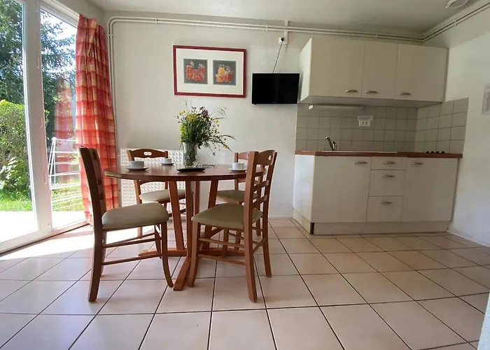 Et Du Quie * Les Cabannes